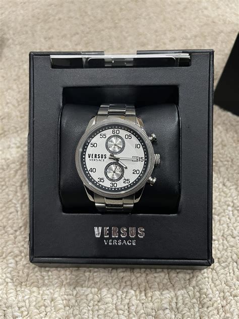 diferencia entre versace y versus versace|Versace versus watch white.